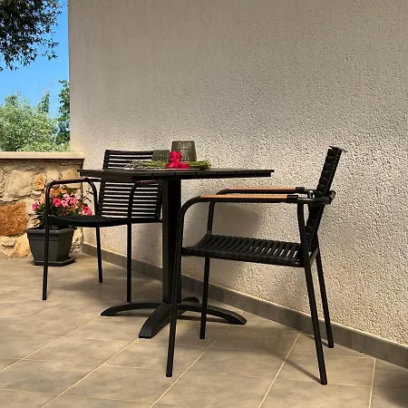 Monpaderno Apartman *