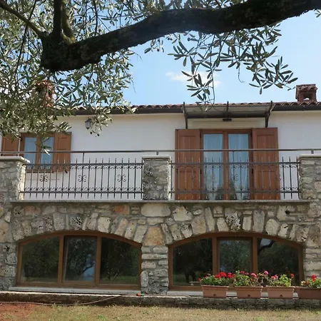 Monpaderno Apartment *